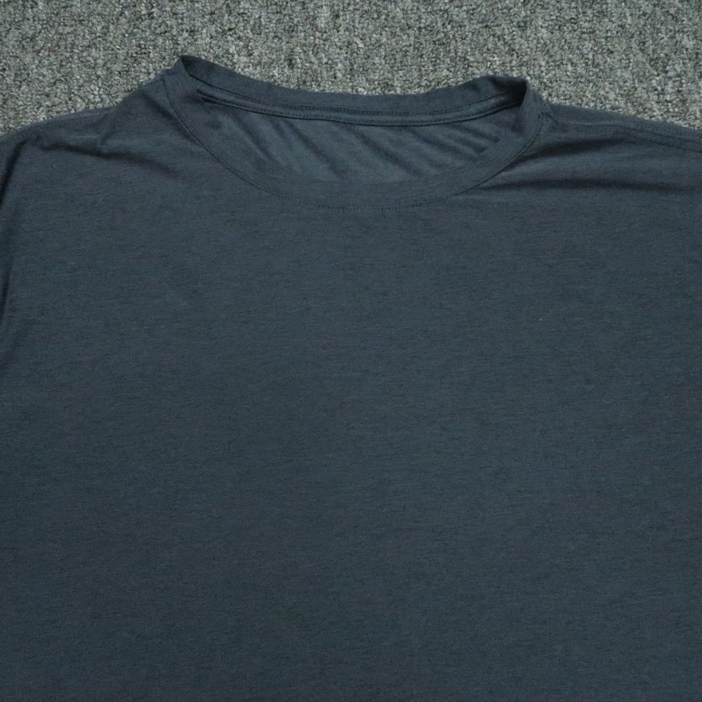 Vuori Shirt Mens Extra Large Blue Strato Tech Short Sleeve Lightweight - Picture 2 of 7
